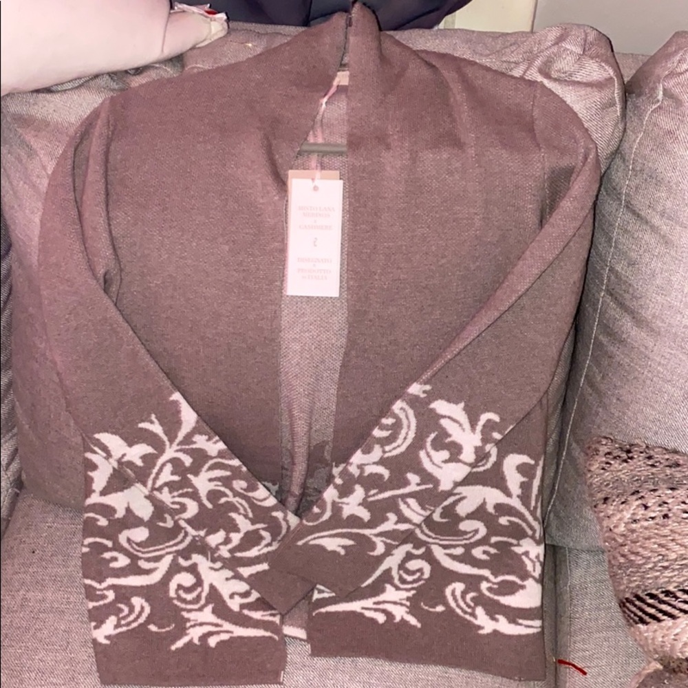 Small cashmere cardigan